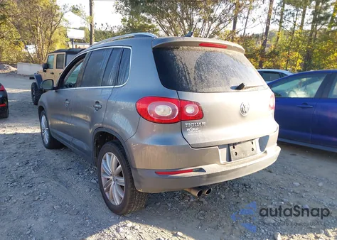 2011 Volkswagen Tiguan Se из США, поврежденный, VIN WVGAV7AX3BW512292